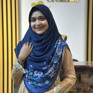 Shoulder Kuchi Print Hijab